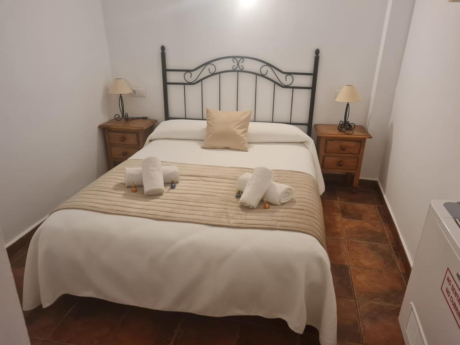 Casa Rural Del Pantano 4 Estrellas Buenache de Alarcon Buitenkant foto
